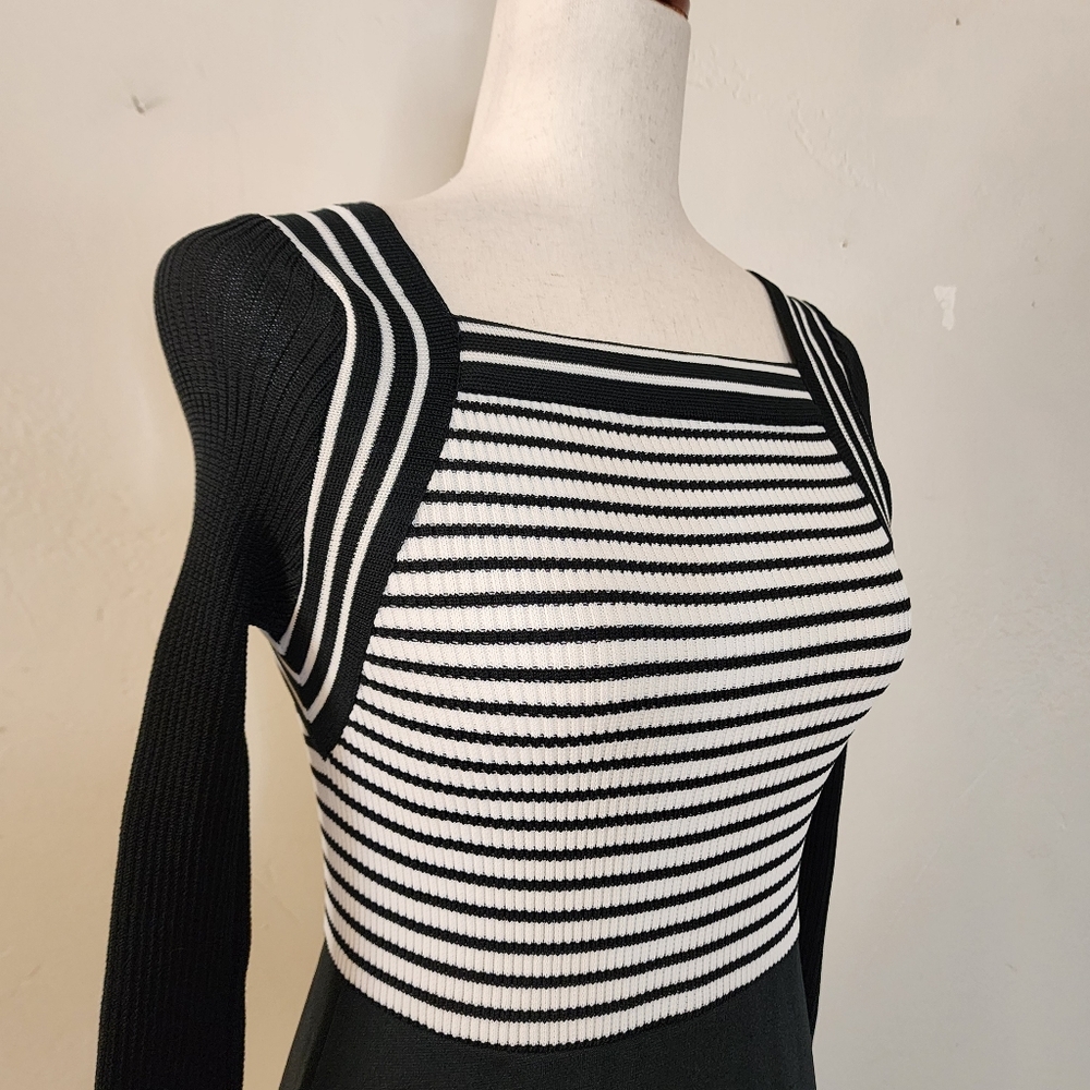 Vintage 70's Mod Black and White Maxi Dress by Destinations at Bonwit Teller - Picture 6 of 13